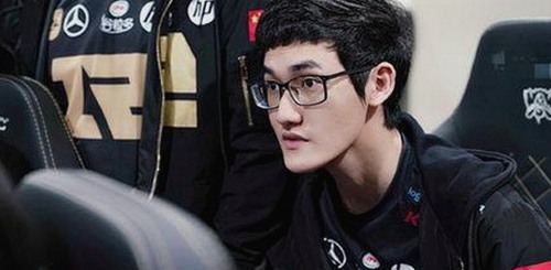 最新娱乐热点大揭秘：谁在引发话题风暴？